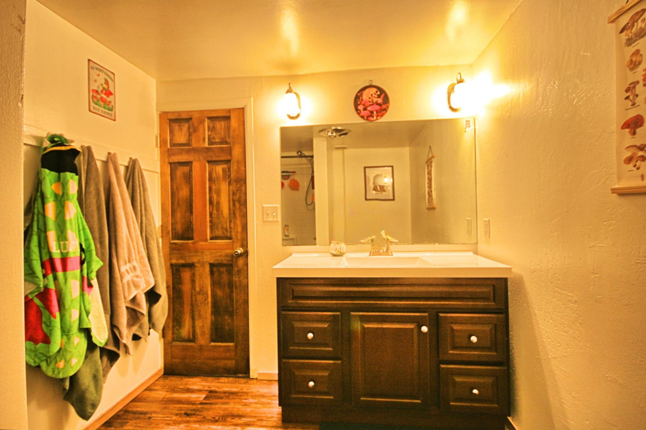 3356 Little Applegate Road Jacksonville, OR 97530 - Photo 28 of 64 bathroom