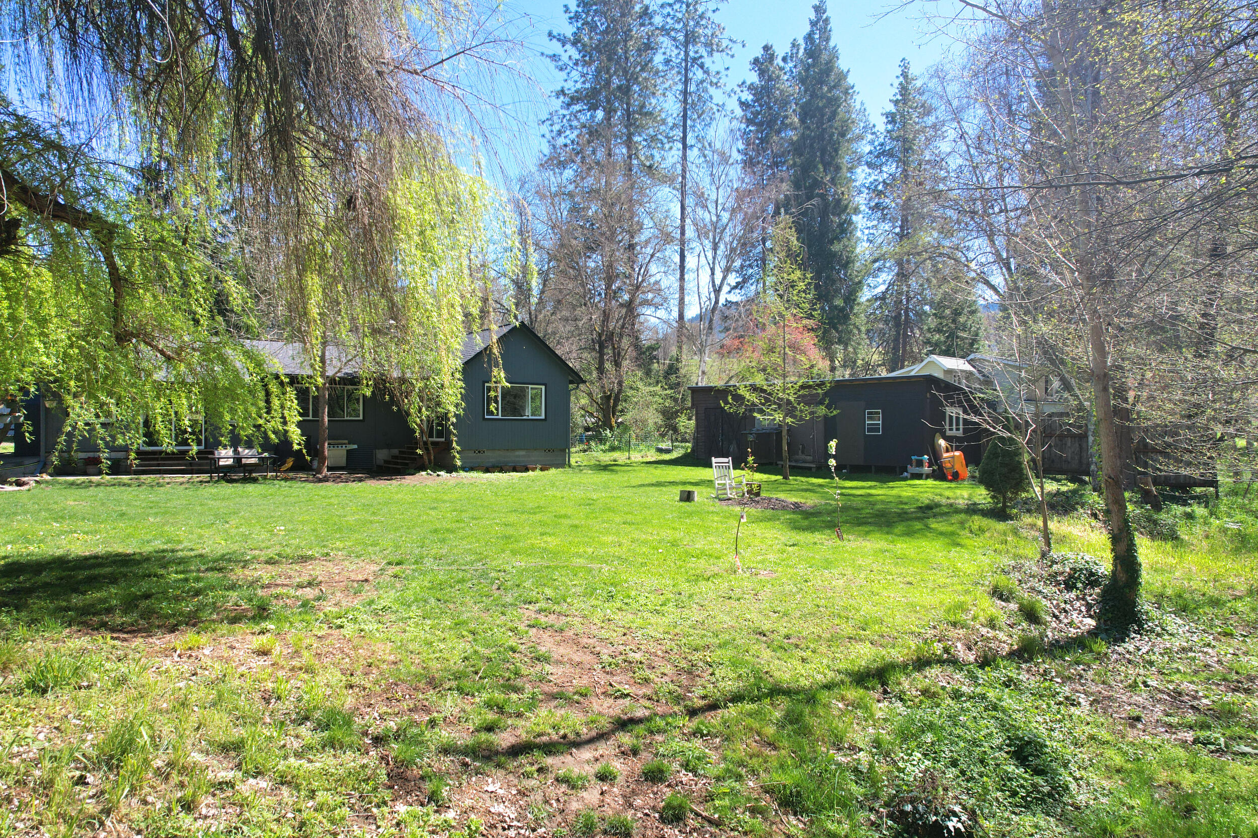 3356 Little Applegate Road Jacksonville, OR 97530 - Photo 45 of 64 back (2)