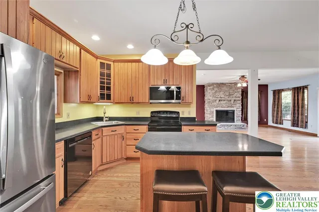 $570,000 | 4009 Camden Street, Easton, PA 18045