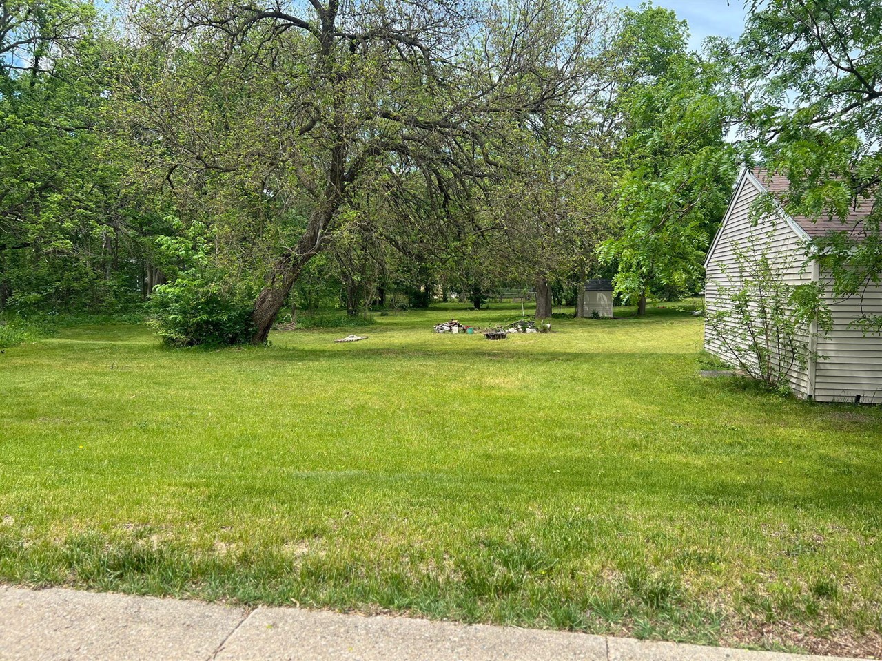 320 Morrell Street Plainwell, MI 49080 - Photo 13 of 13