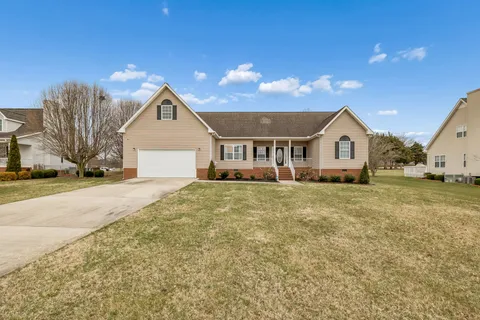 $450,000 | 408 Remington Lane, McMinnville, TN 37110