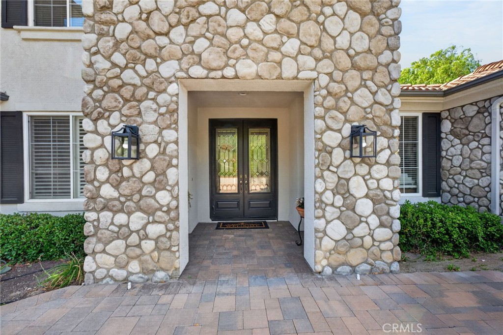 40639 Baccarat Road Temecula, CA 92591 - Photo 11 of 68
