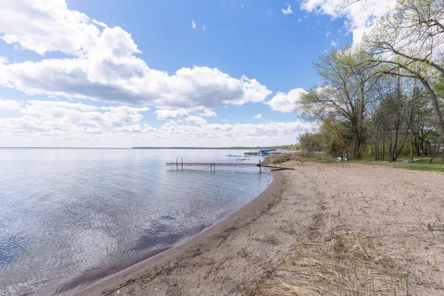 $1,250,000 | 32529 Blue Heron Road, Richville, MN 56576