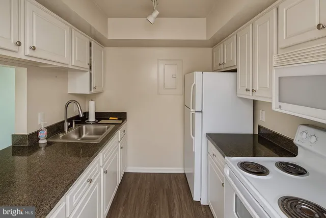 $1,650 | 18300 Streamside Drive, Unit 304, Gaithersburg, MD 20879