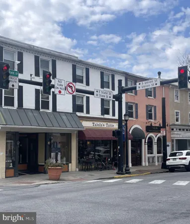$1,450 | 102 West State Street, Unit 2, Kennett Square, PA 19348
