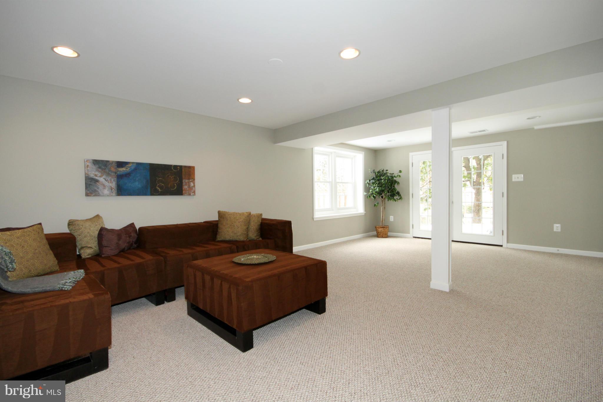 7002 Spaniel Road Springfield, VA 22153 - Photo 15 of 29 Interior (General)