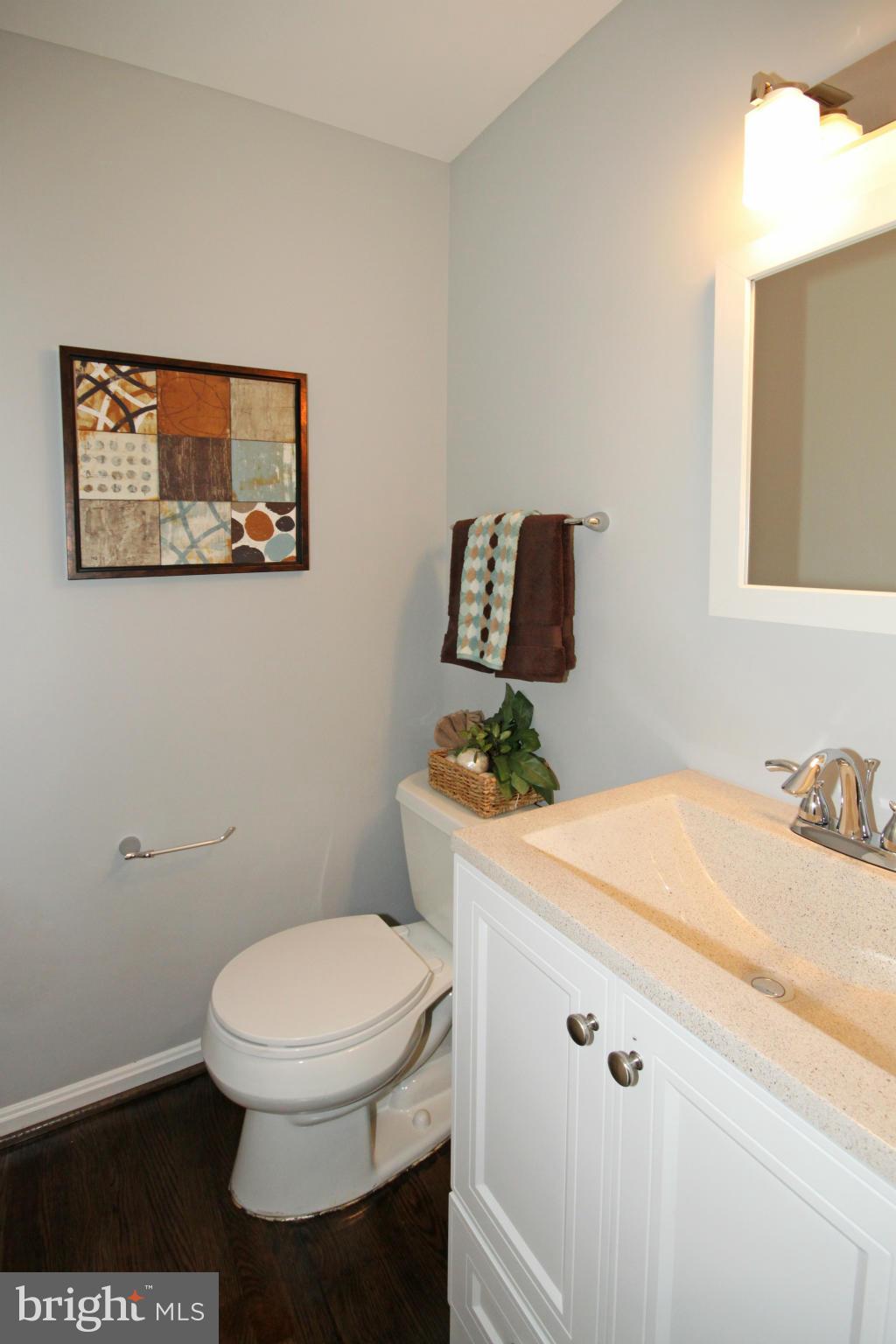 7002 Spaniel Road Springfield, VA 22153 - Photo 27 of 29 Bath