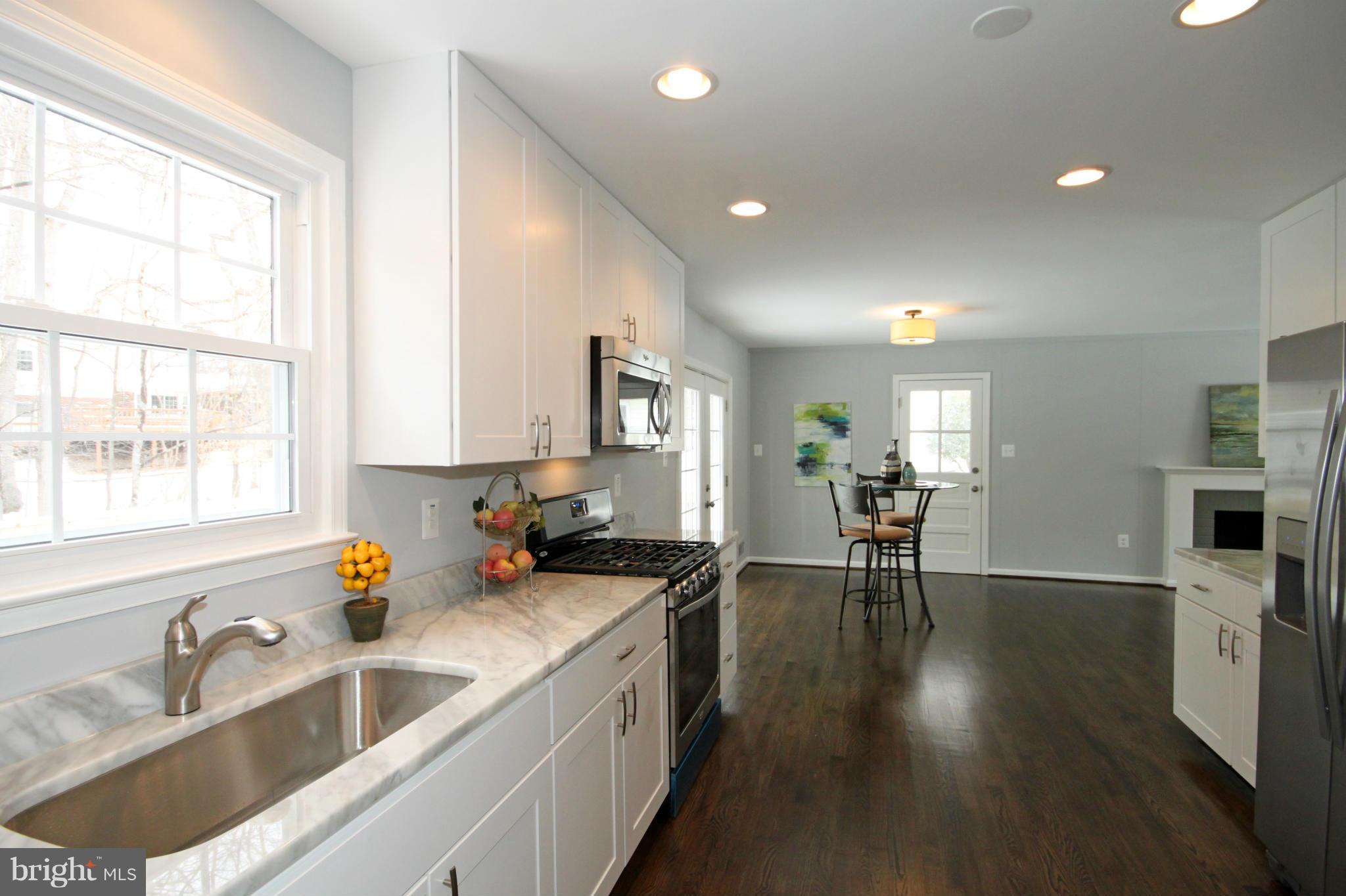 7002 Spaniel Road Springfield, VA 22153 - Photo 7 of 29 Kitchen