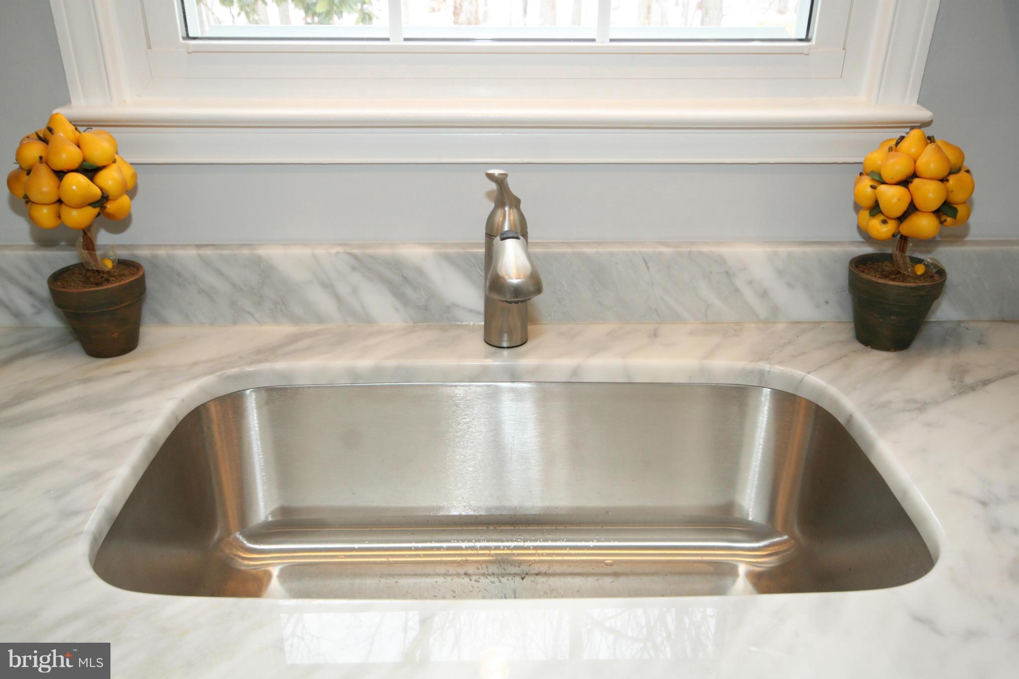7002 Spaniel Road Springfield, VA 22153 - Photo 10 of 29 Kitchen