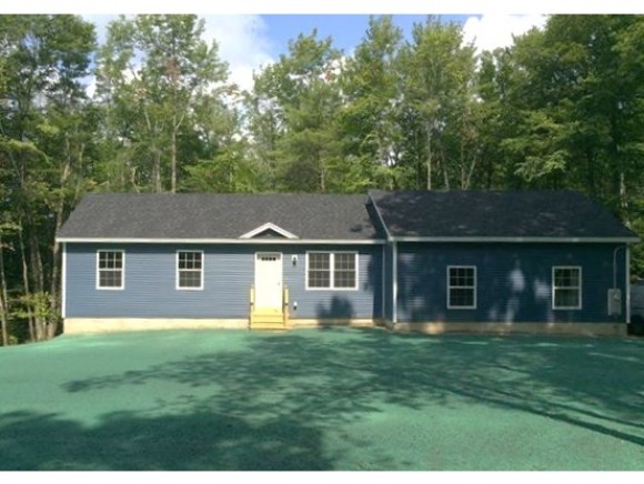 216 Merchants Row Lebanon, ME 04027 - Photo 1 of 1