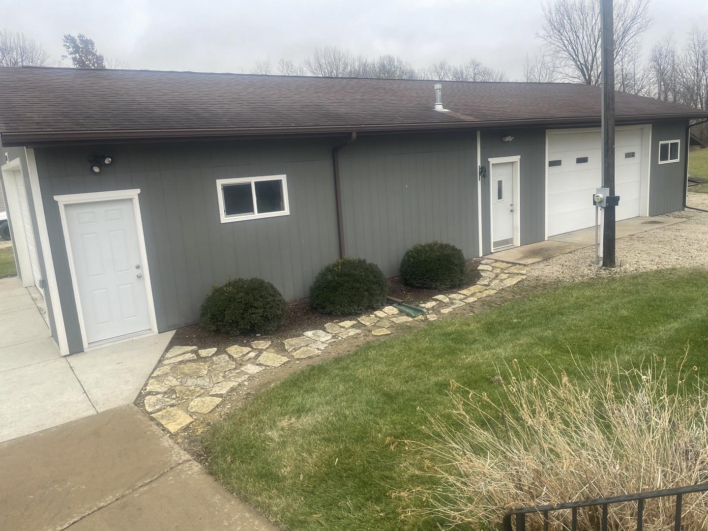 2702 North 3853rd Road Sheridan, IL 60551 - Photo 2 of 20 Gallery Image 2
