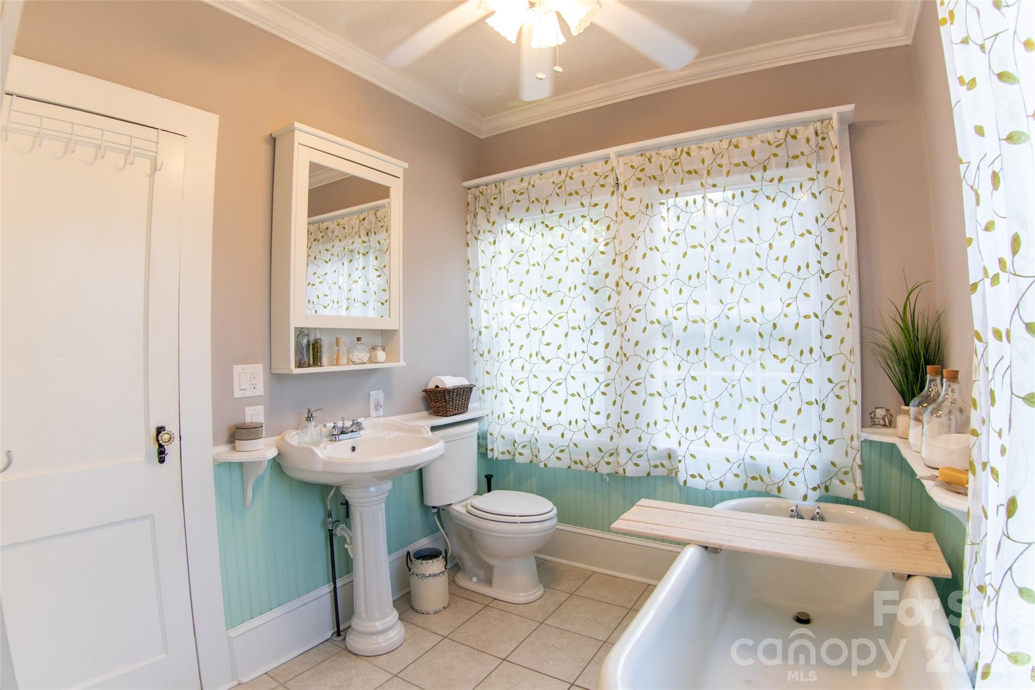 102 Cuthberson Street Morganton, NC 28655 - Photo 17 of 45 a bathroom with a sink toilet and shower