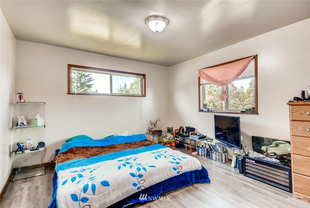 10204 Montana Road Everett, WA 98204 - Photo 14 of 17 Gallery Image 14
