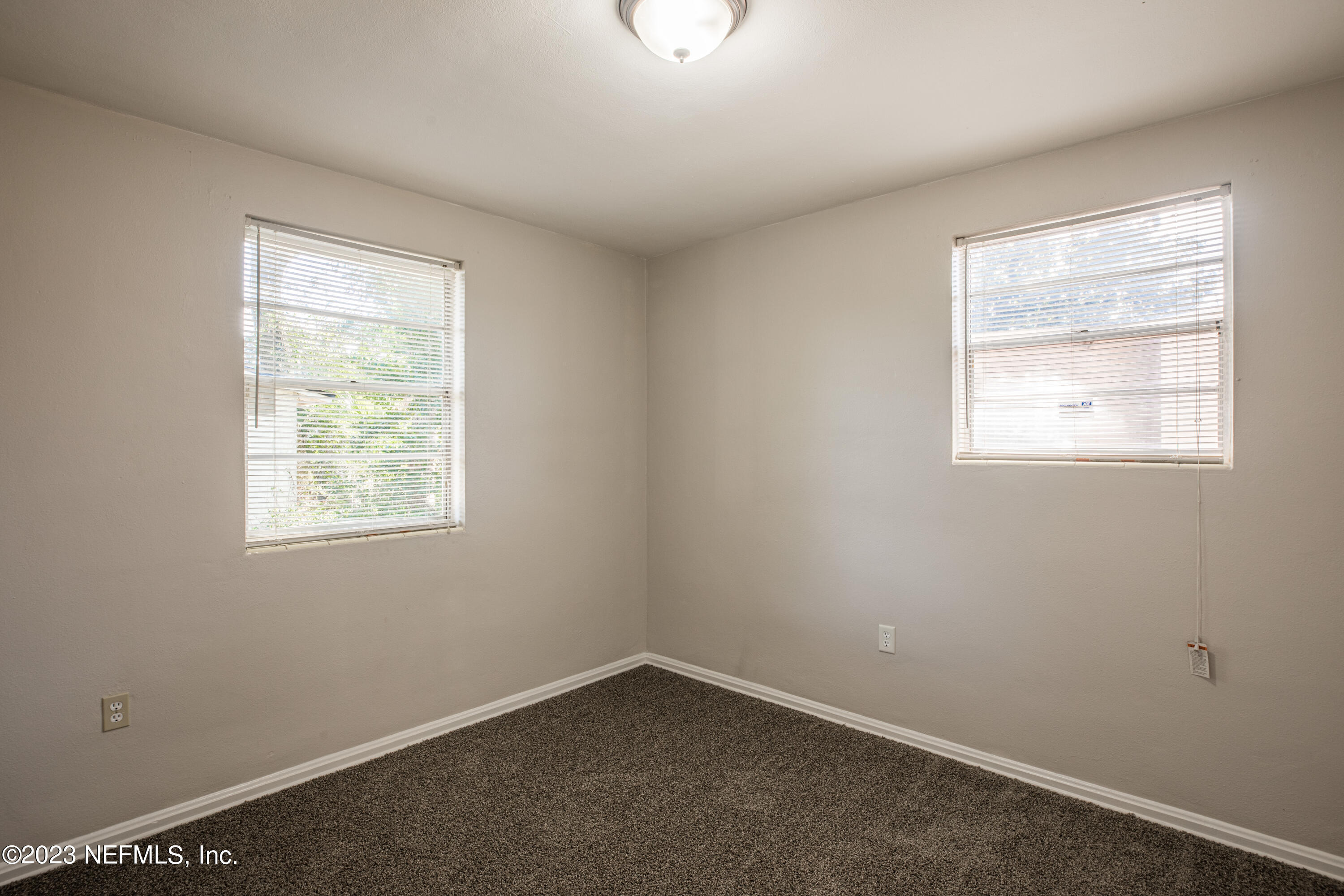 1059 Glynlea Road Jacksonville, FL 32216 - Photo 17 of 22 Glynlea2023MKTPHT-19