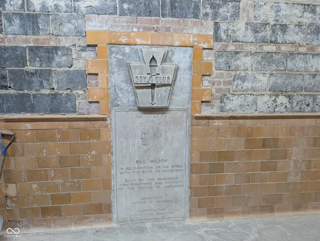 $8 | 1017 West 19th Street, Anderson, IN 46016