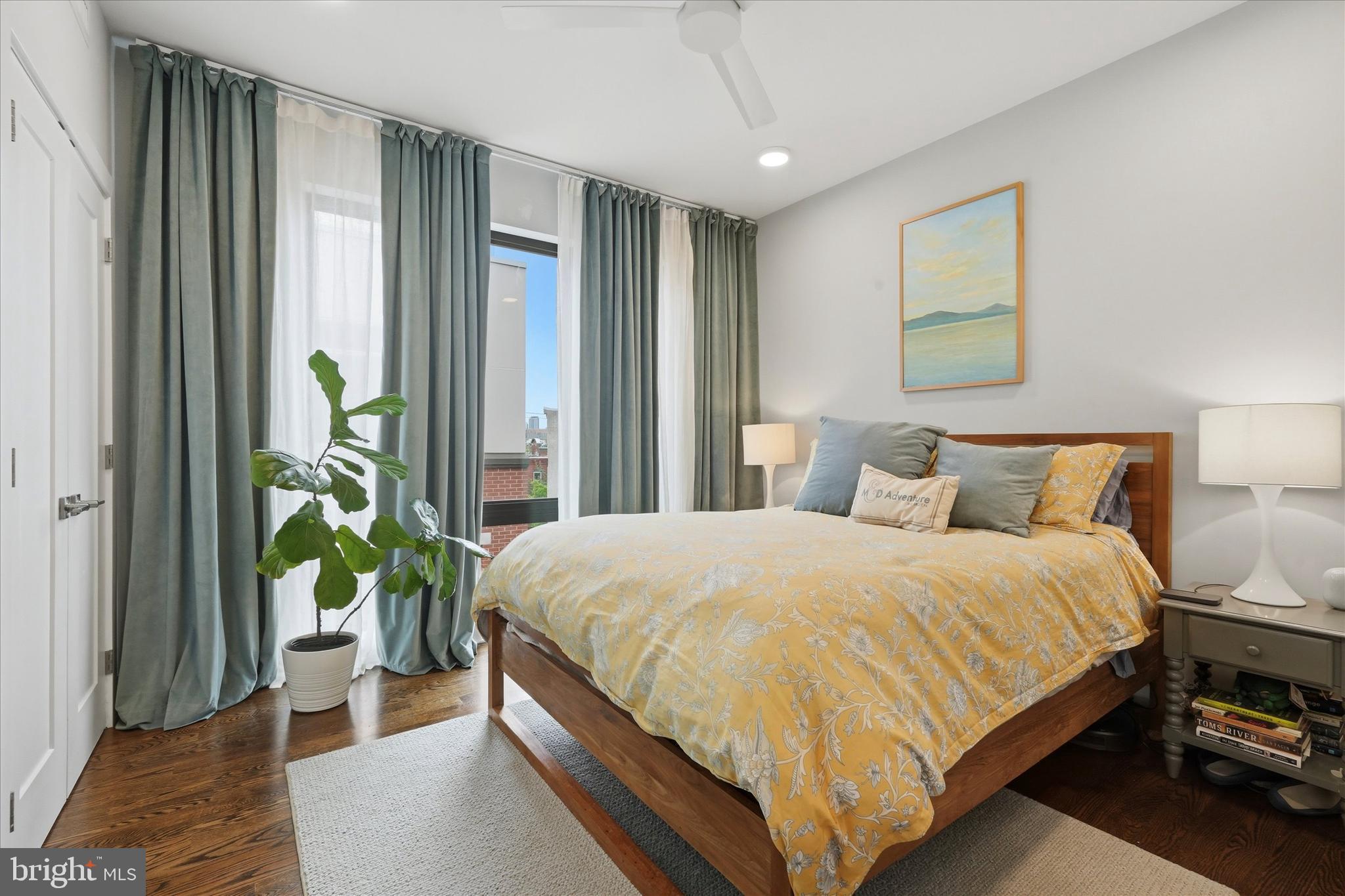 2735 West George Street Philadelphia, PA 19130 - Photo 11 of 29