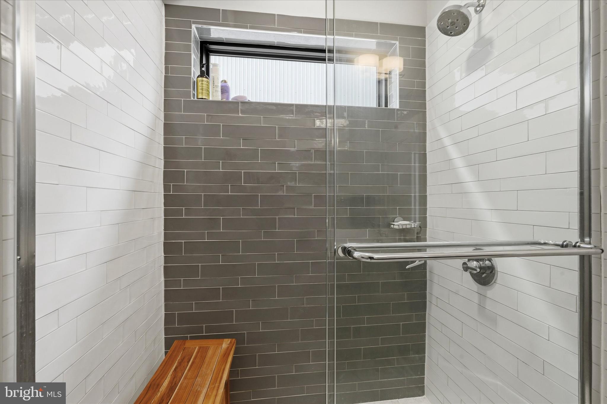 2735 West George Street Philadelphia, PA 19130 - Photo 15 of 29