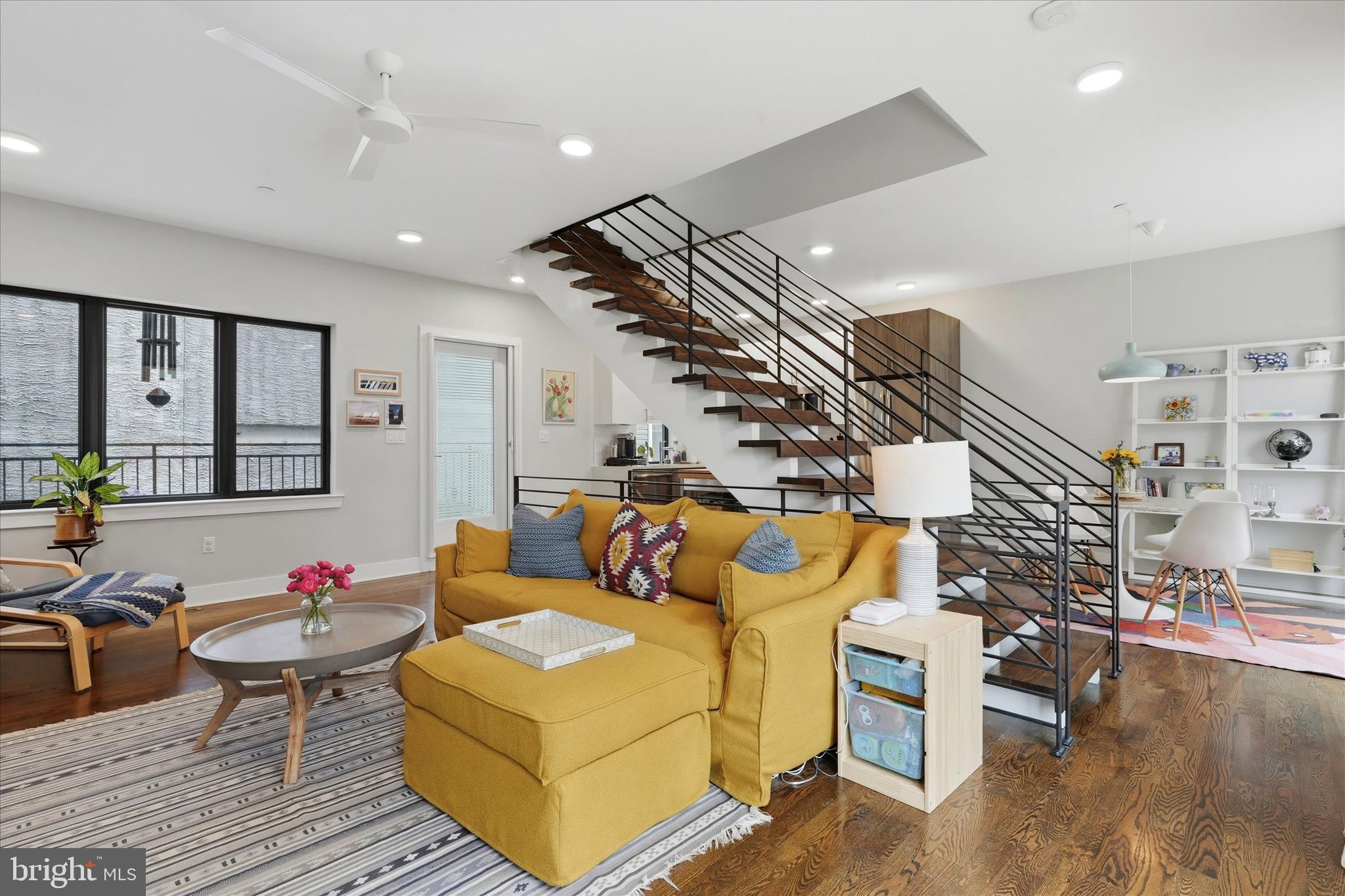 2735 West George Street Philadelphia, PA 19130 - Photo 2 of 29