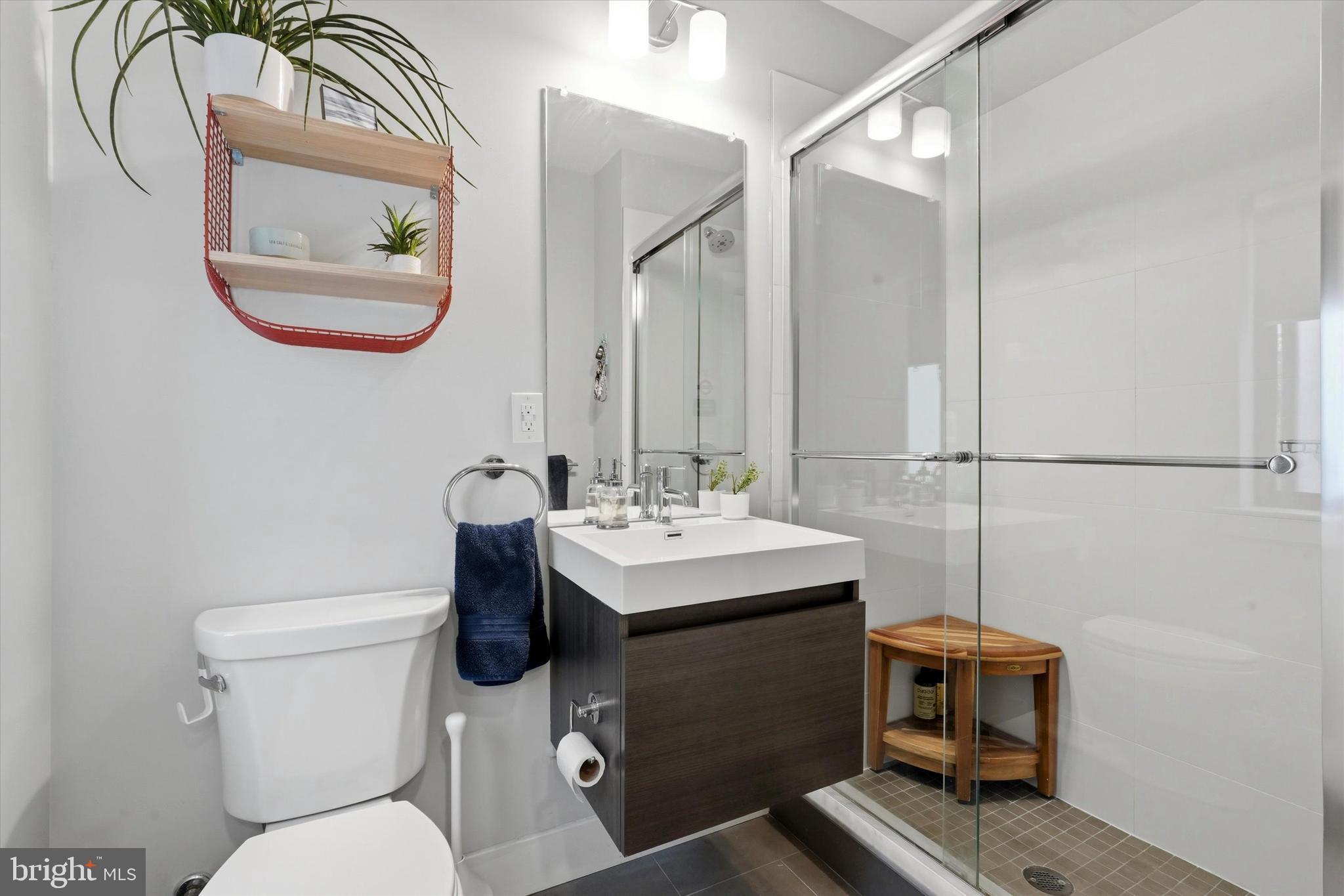 2735 West George Street Philadelphia, PA 19130 - Photo 23 of 29