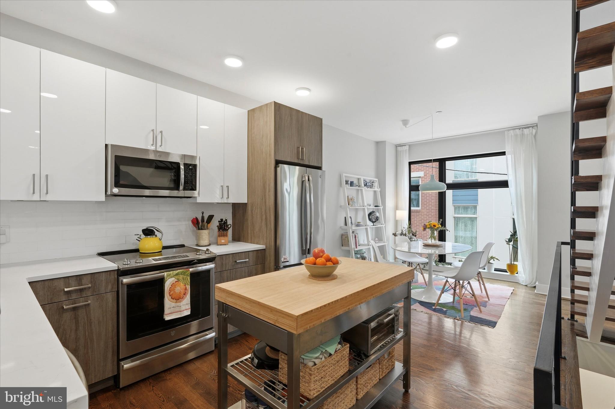 2735 West George Street Philadelphia, PA 19130 - Photo 4 of 29