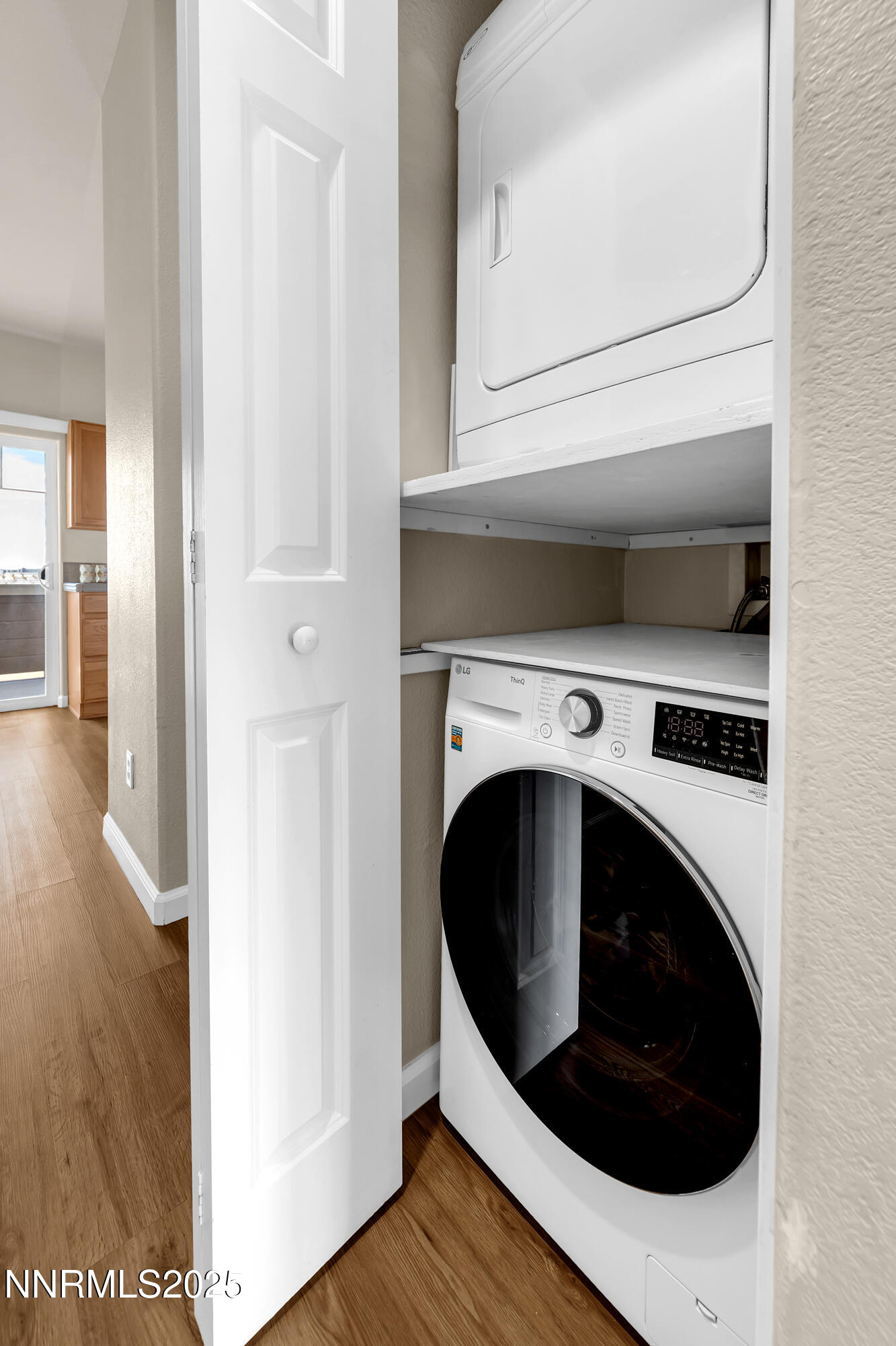 4340 Nathan Stephen Court Reno, NV 89503 - Photo 15 of 27 Washer Dryer