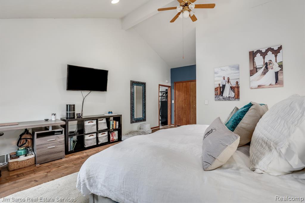 1322 Hampton Road Grosse Pointe Woods, MI 48236 - Photo 20 of 42