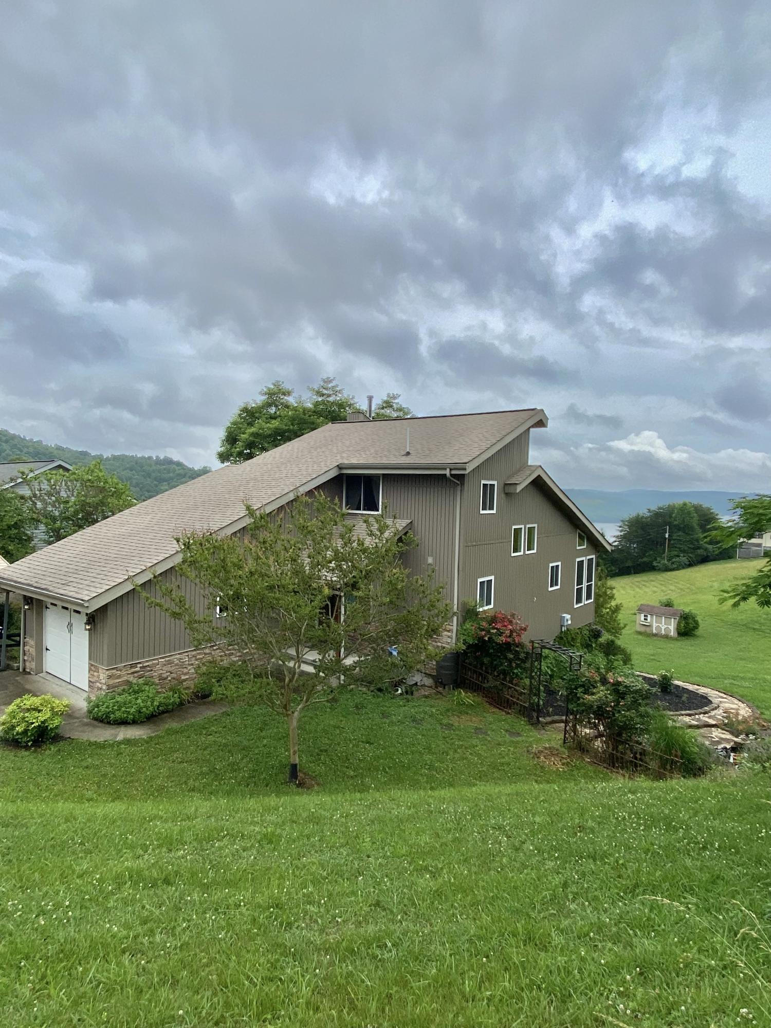 381 Mariner Point Road La Follette, TN 37766 - Photo 1 of 36 F5517BD5-A3AF-413D-818A-7666EBDC290D
