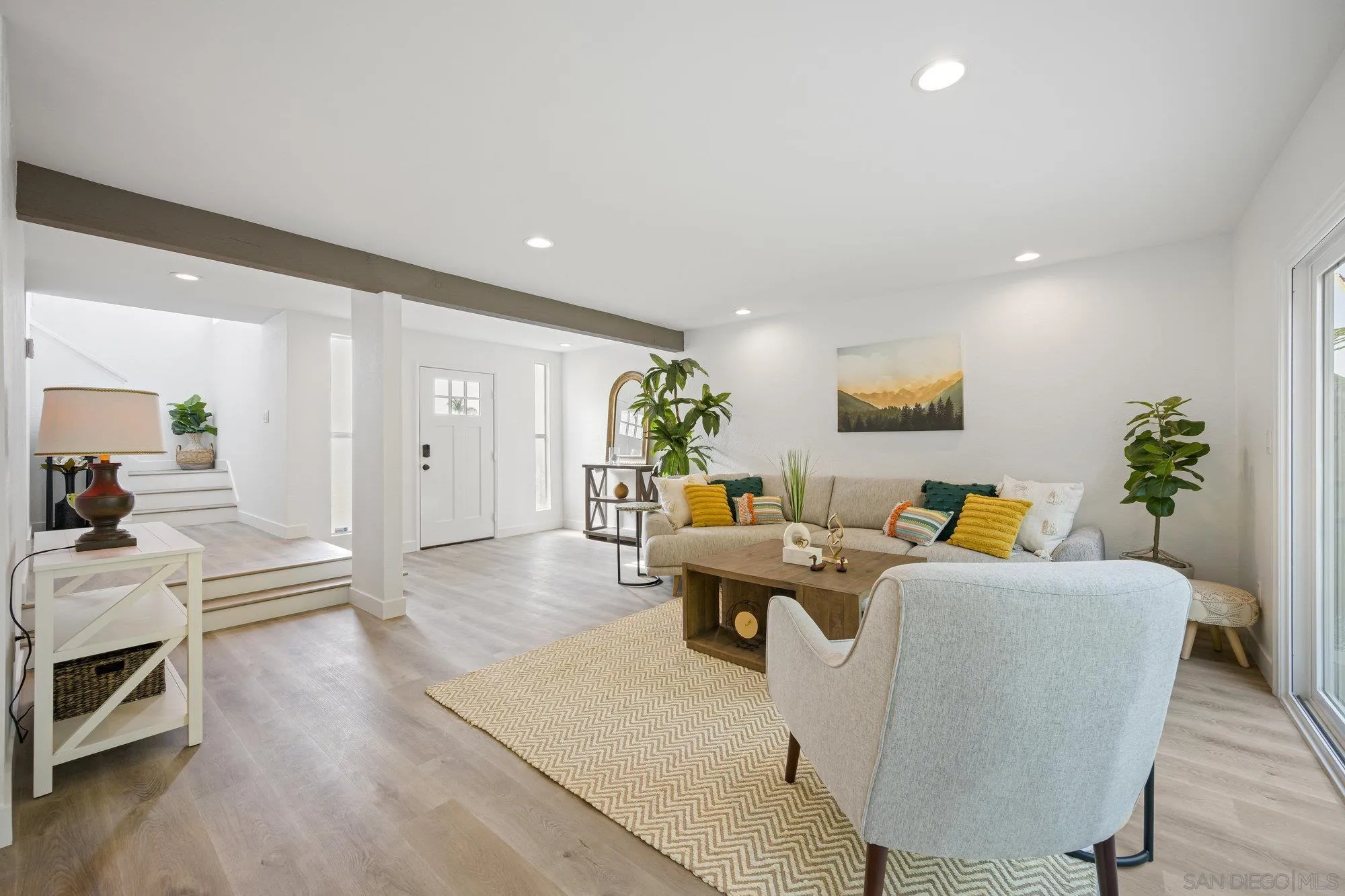 4011 Crescent Point Road Carlsbad, CA 92008 - Photo 3 of 26 Gallery Image 3