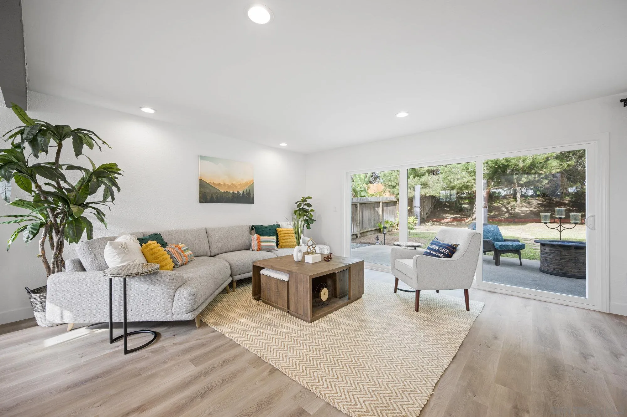 4011 Crescent Point Road Carlsbad, CA 92008 - Photo 4 of 26 Gallery Image 4