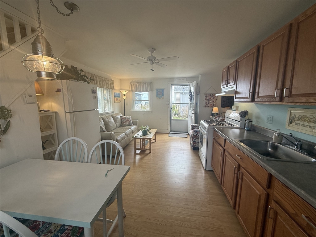 36 Wankinco Avenue Wareham, MA 02571 - Photo 10 of 22