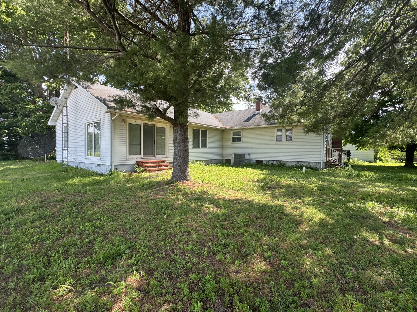 27712 West 17th Street Road Centralia, IL 62801 - Photo 32 of 50