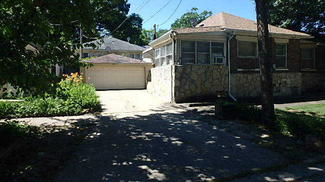 8225 West 30th Street North Riverside, IL 60546 - Photo 3 of 27