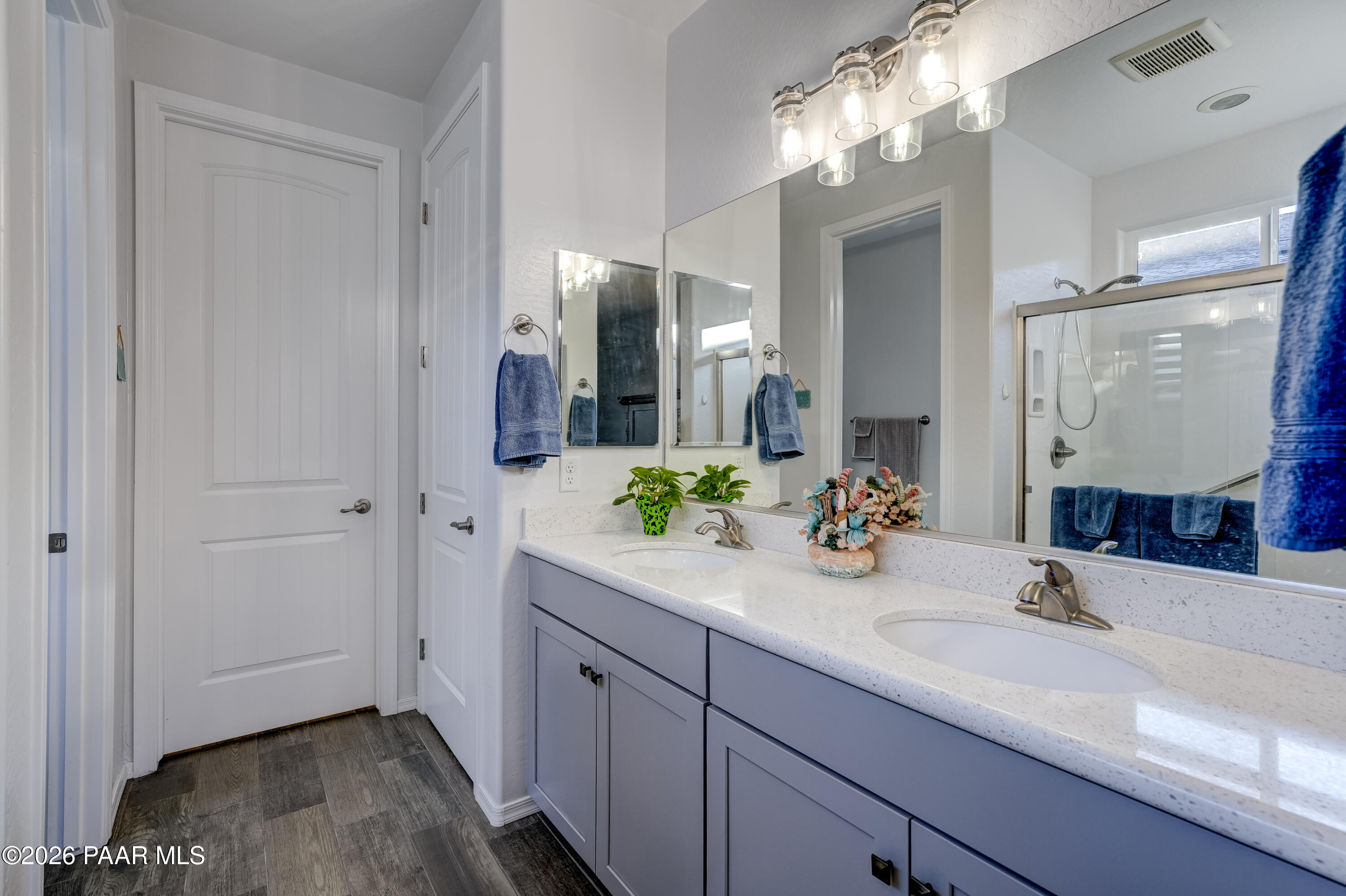 1372 Towhee Trail Prescott, AZ 86305 - Photo 14 of 24 Primary Bathroom 1