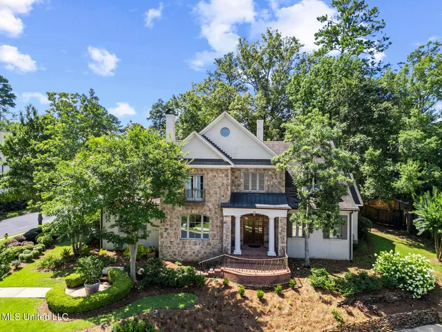 $1,100,000 | 15 Eastparke Drive, Jackson, MS 39211