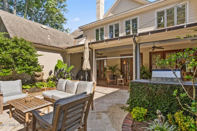 $1,100,000 | 15 Eastparke Drive, Jackson, MS 39211