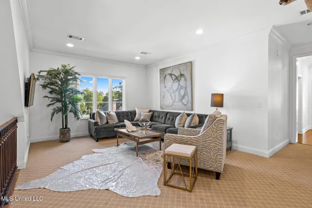 $1,100,000 | 15 Eastparke Drive, Jackson, MS 39211