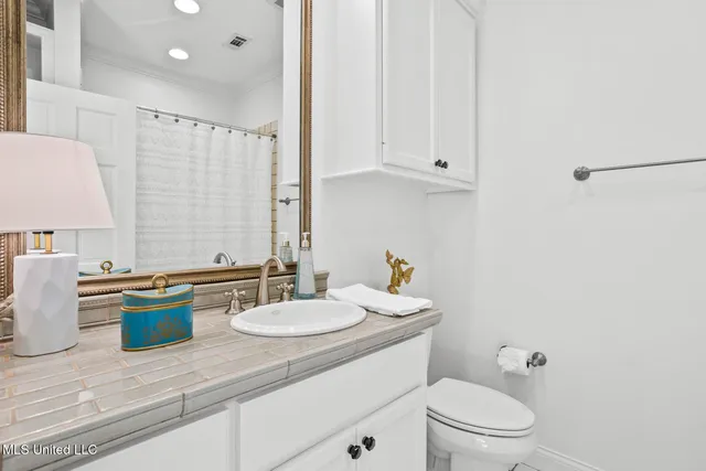 $1,100,000 | 15 Eastparke Drive, Jackson, MS 39211