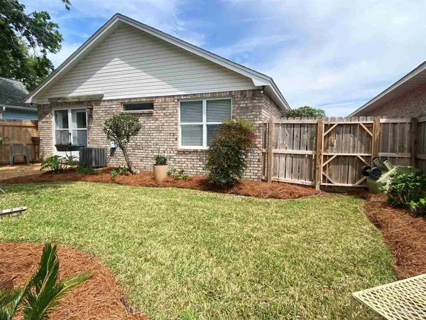 $348,500 | 3505 Silvertree Lane, Pensacola, FL 32504