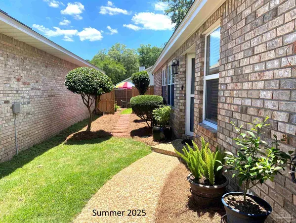 $348,500 | 3505 Silvertree Lane, Pensacola, FL 32504