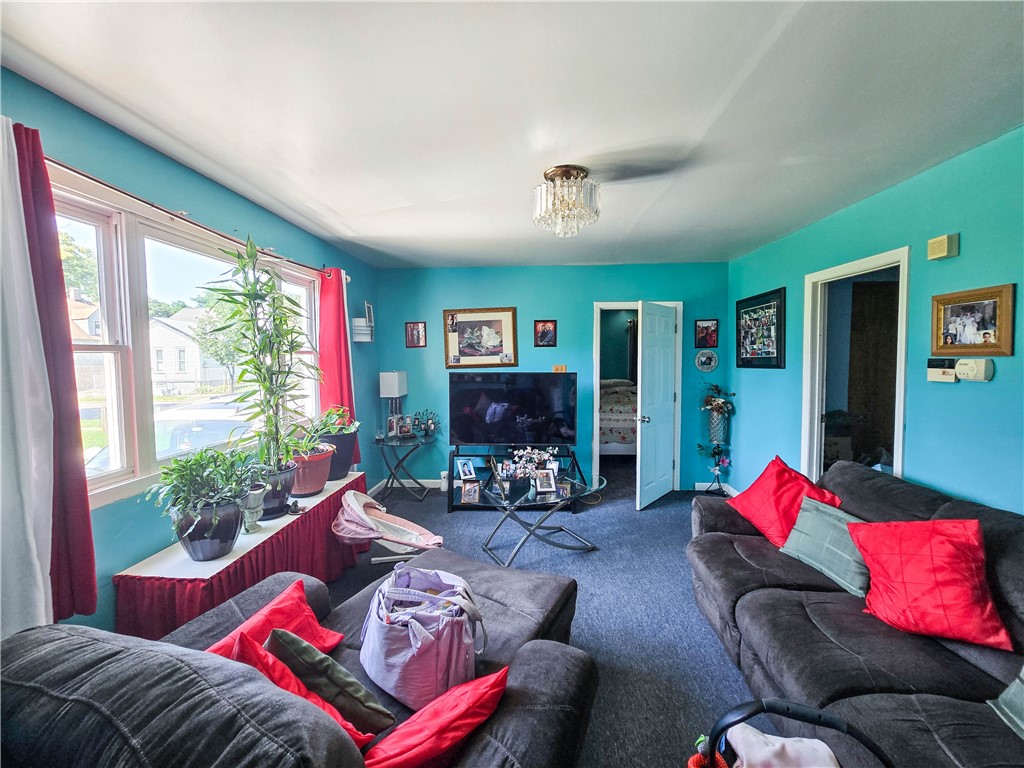 378 Scio Street Rochester, NY 14605 - Photo 4 of 21 Gallery Image 4