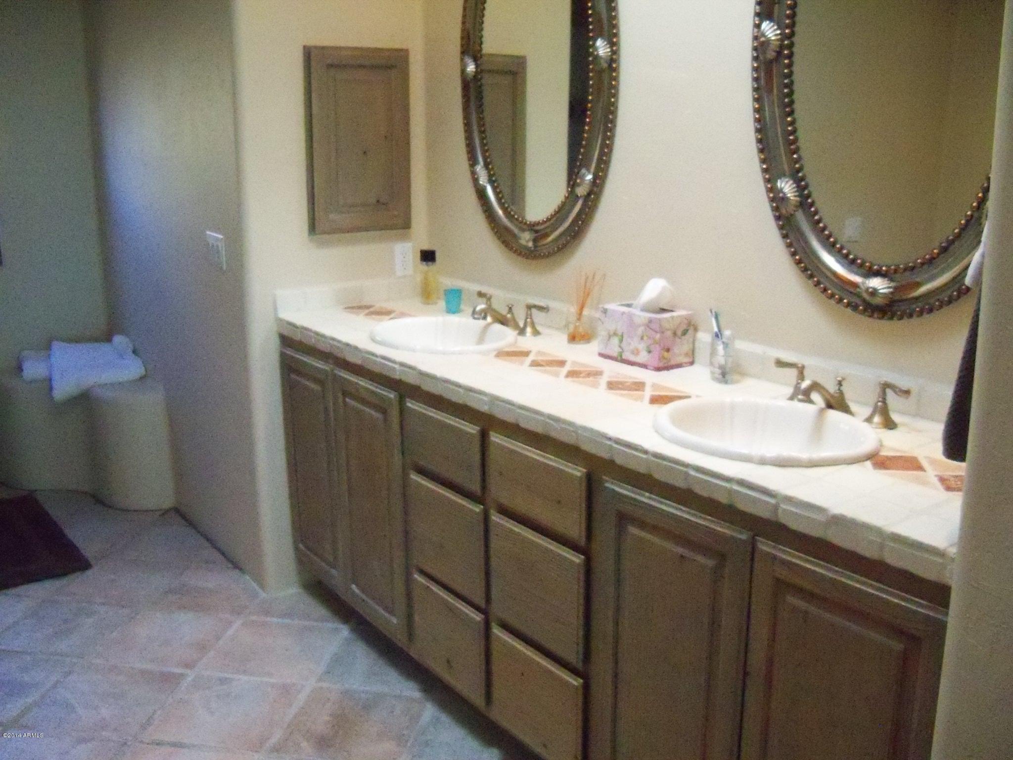 36619 Wild Flower Road Carefree, AZ 85377 - Photo 12 of 25 Master Bathroom