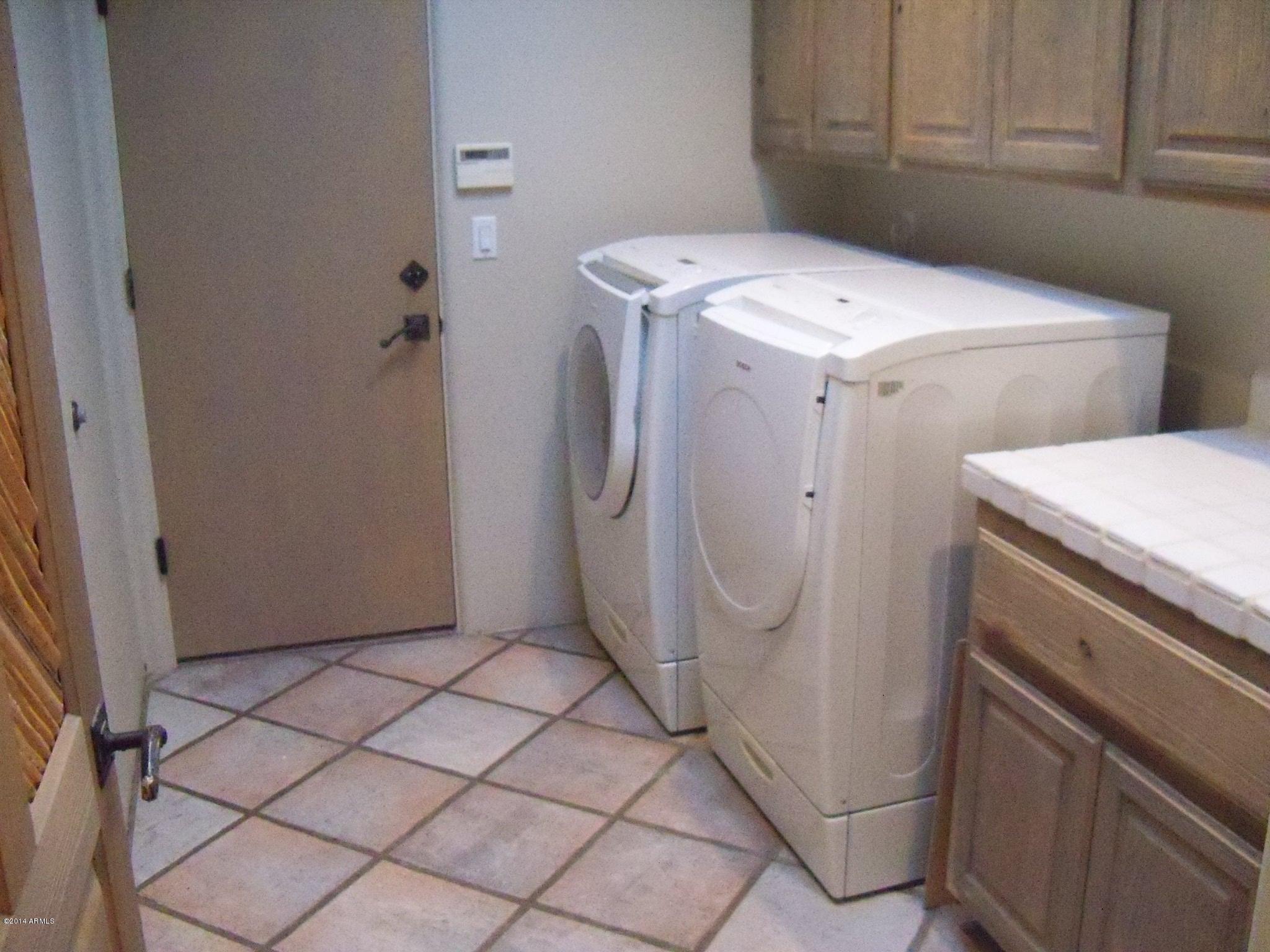 36619 Wild Flower Road Carefree, AZ 85377 - Photo 16 of 25 Laundry Room