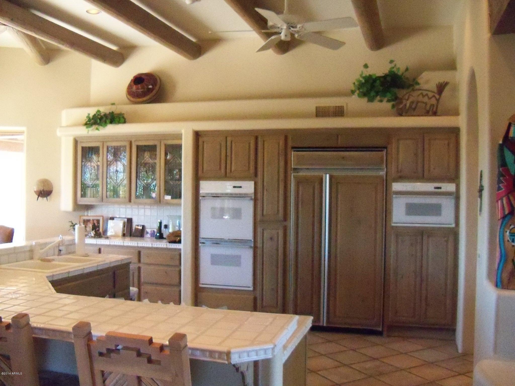 36619 Wild Flower Road Carefree, AZ 85377 - Photo 5 of 25 Kitchen