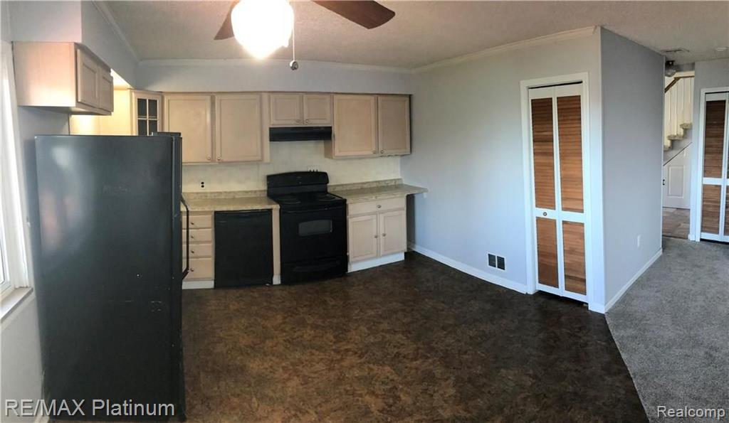 1846 South Hughes Road Brighton, MI 48114 - Photo 16 of 33