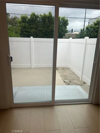 $2,000 | 11052 Emelita Street, North Hollywood, CA 91601