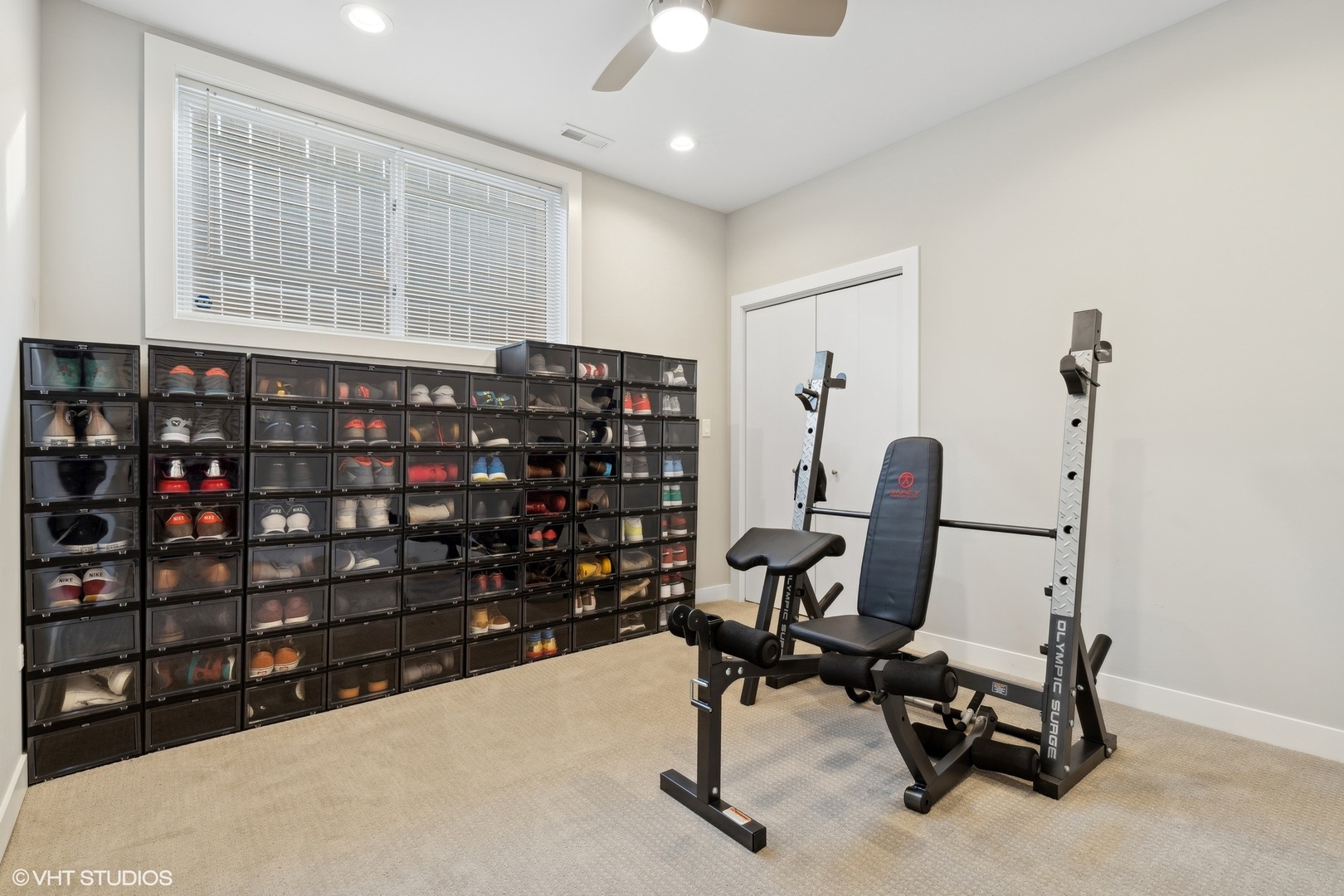 1449 East 65th Place, Unit 1 Chicago, IL 60637 - Photo 17 of 18 a view of a workspace with furniture