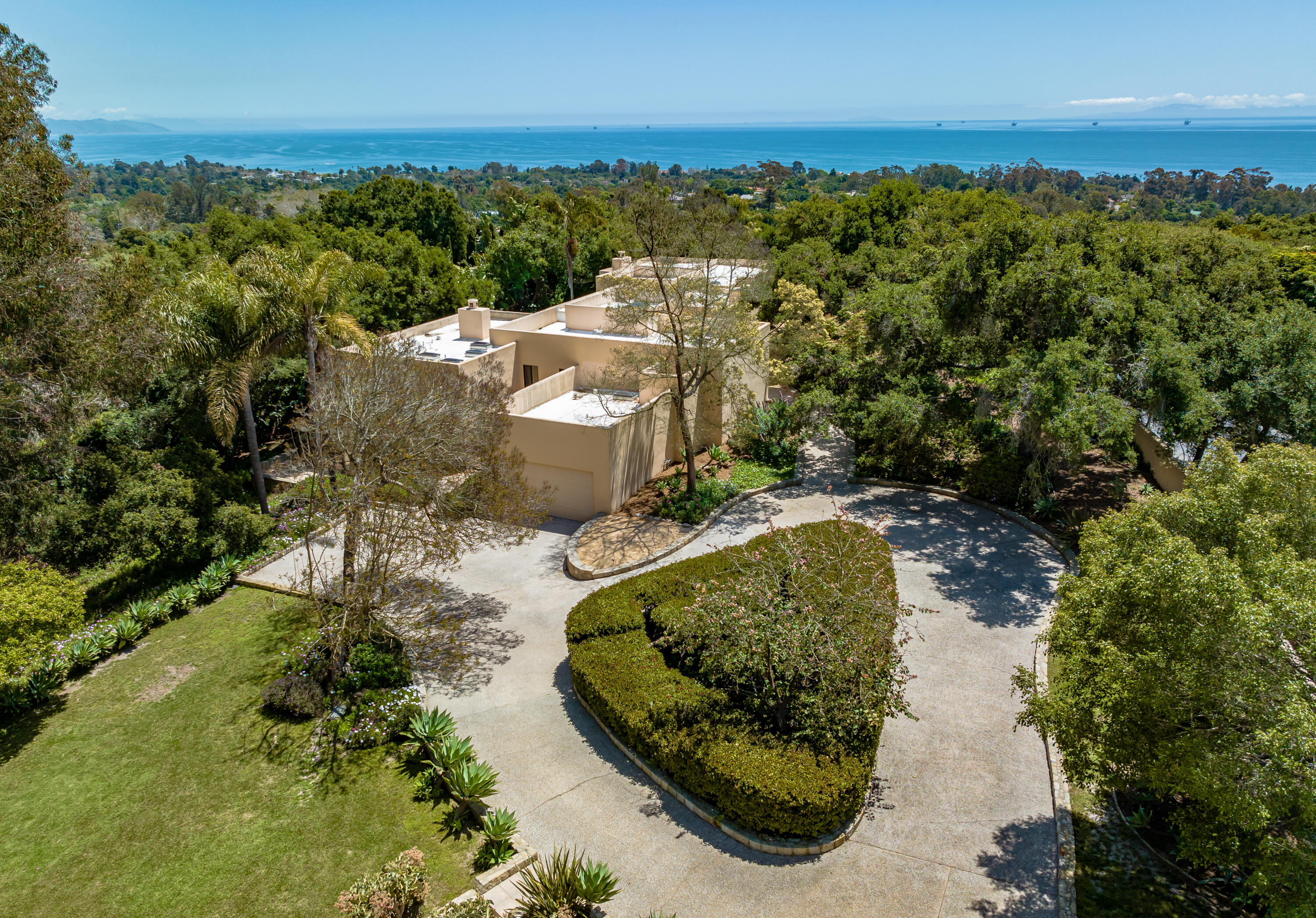 1181 Glenview Road Santa Barbara, CA 93108 - Photo 2 of 46 a view of a houses with a yard