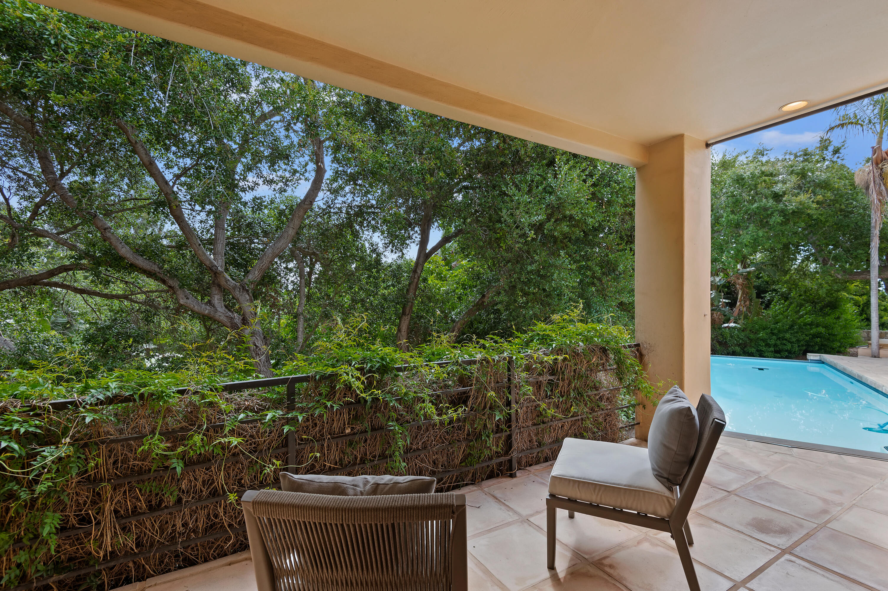 1181 Glenview Road Santa Barbara, CA 93108 - Photo 23 of 46 a view of a chairs and table in the patio