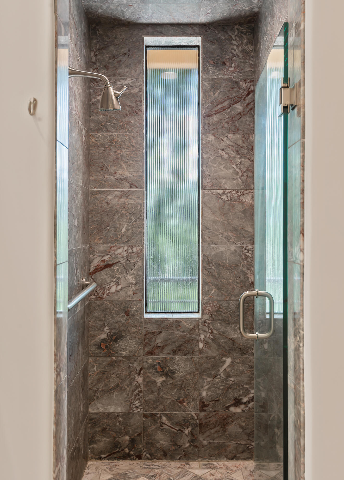 1181 Glenview Road Santa Barbara, CA 93108 - Photo 26 of 46 a bathroom with a shower