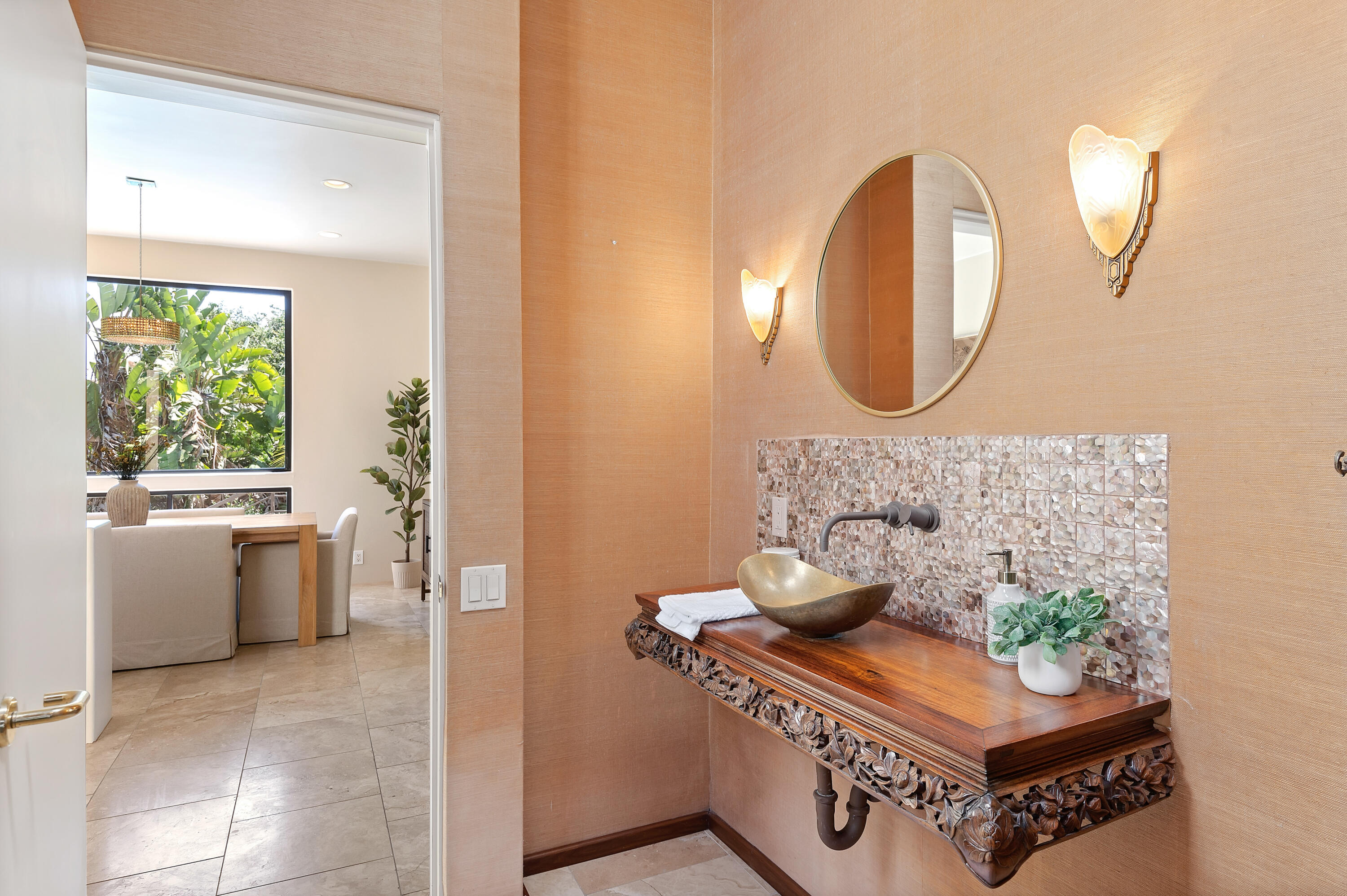 1181 Glenview Road Santa Barbara, CA 93108 - Photo 31 of 46 a bathroom with a tub sink and mirror